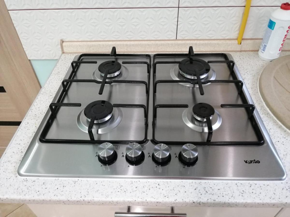 Apartment Ak. Kuchera Street Лвив Екстериор снимка