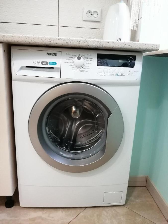 Apartment Ak. Kuchera Street Лвив Екстериор снимка